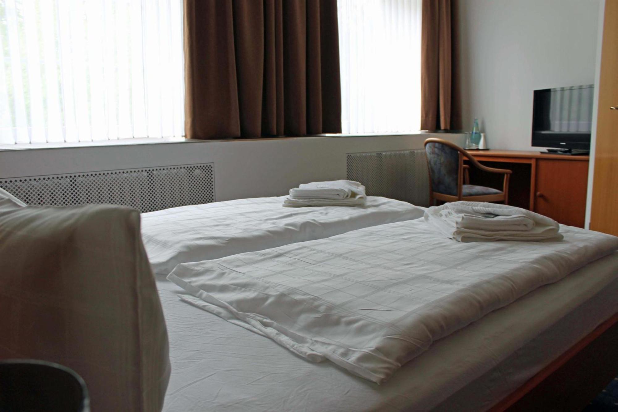 Hotel Saechsisches Haus Berggiesshübel Kültér fotó