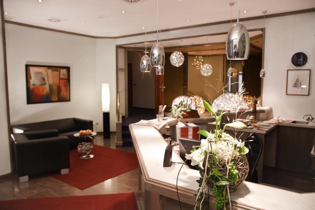 Hotel Saechsisches Haus Berggiesshübel Kültér fotó